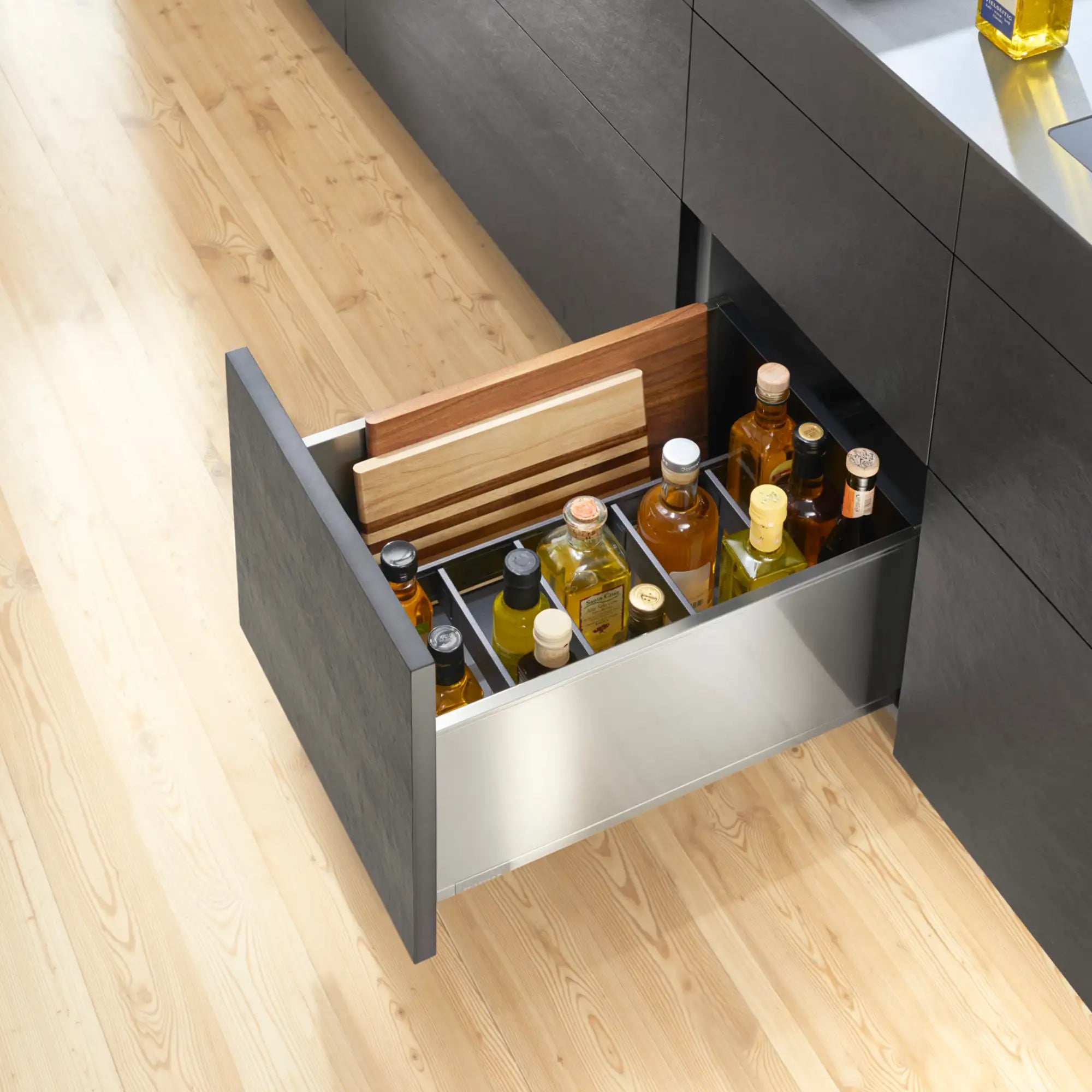 Flaschenhalter für die Schublade Zubehör Blum